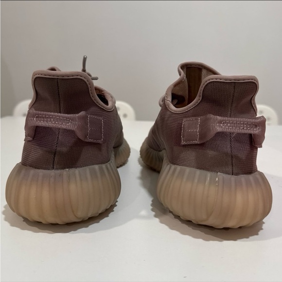 Adidas Yeezy Boost 350 - Picture 5 of 8